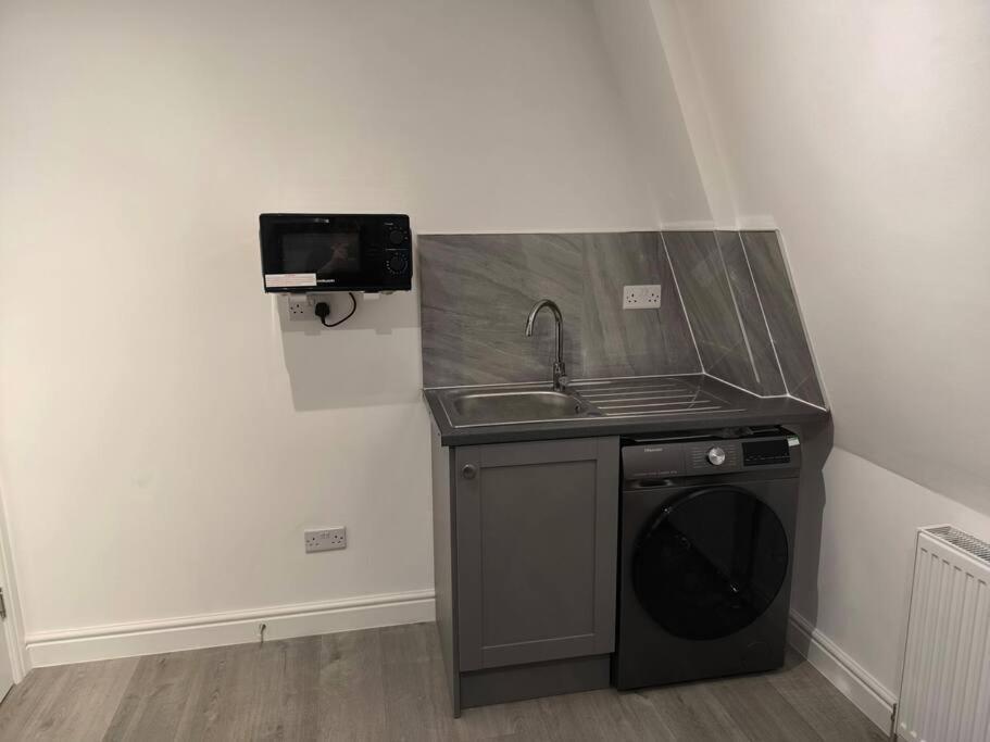 Studio Style Room, Near Tooting Broadway Station Londres Exterior foto
