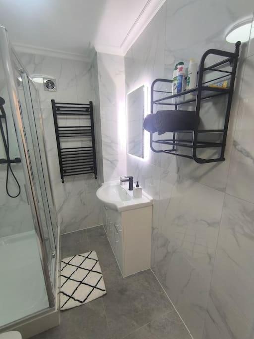 Studio Style Room, Near Tooting Broadway Station Londres Exterior foto